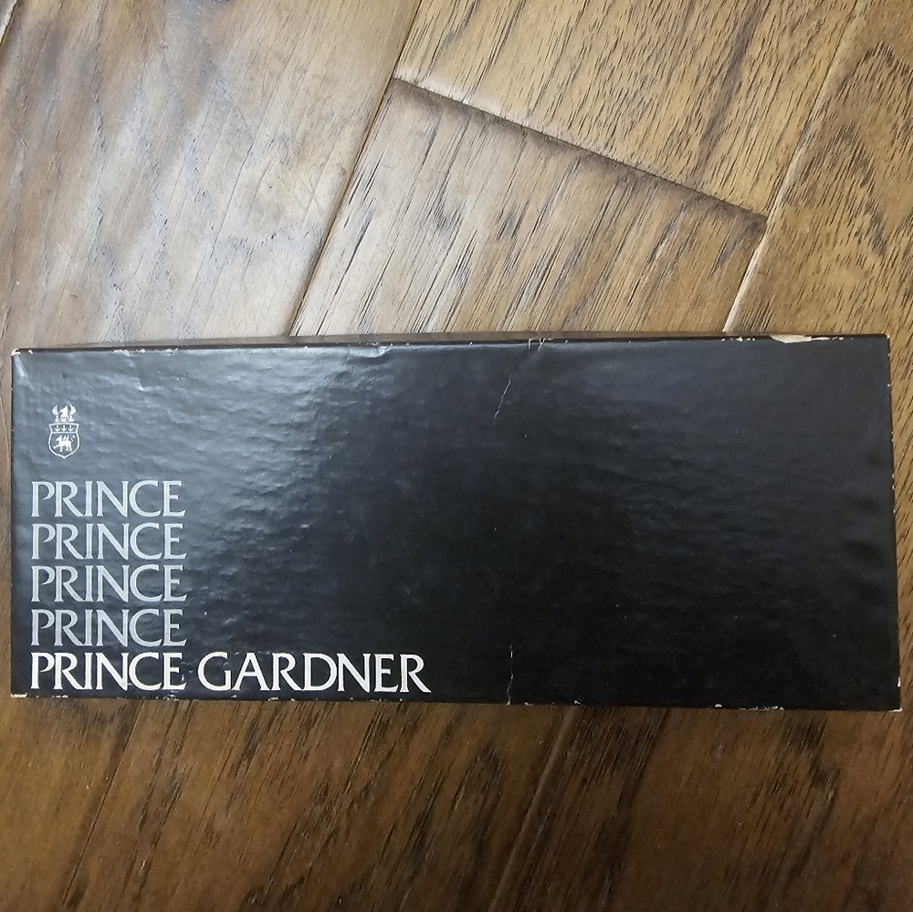 Prince Gardner bi fold wallet